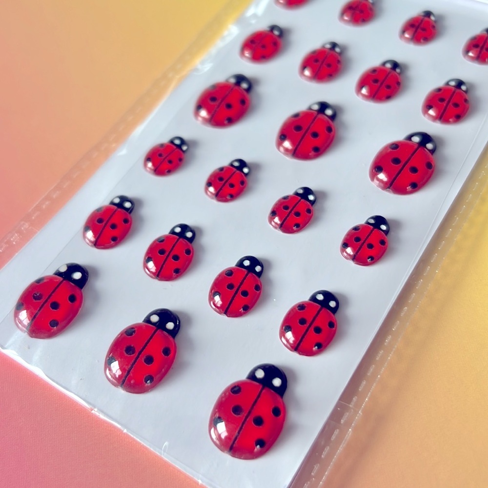 🆕 NEW 22 pcs Self-Adhesive Ladybug Gems